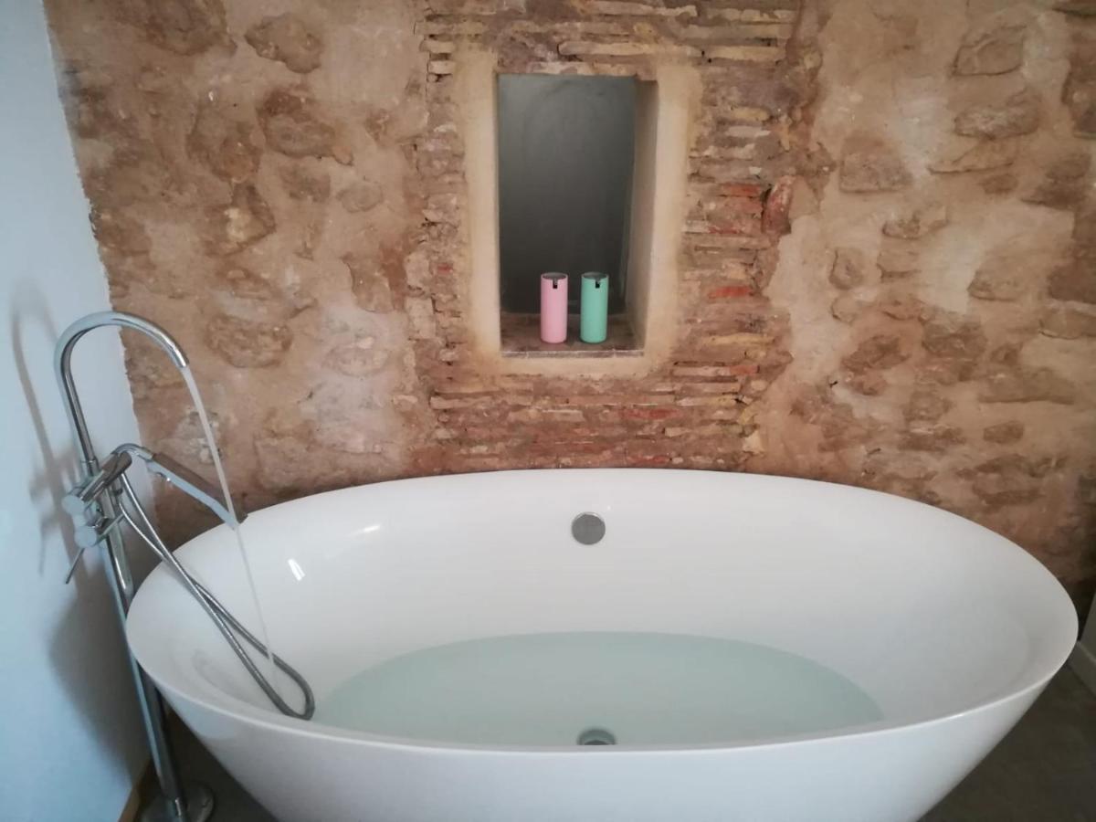 Suite Independiente De 45 M2 Con Banera En Pleno Casco Viejo 알테아 외부 사진