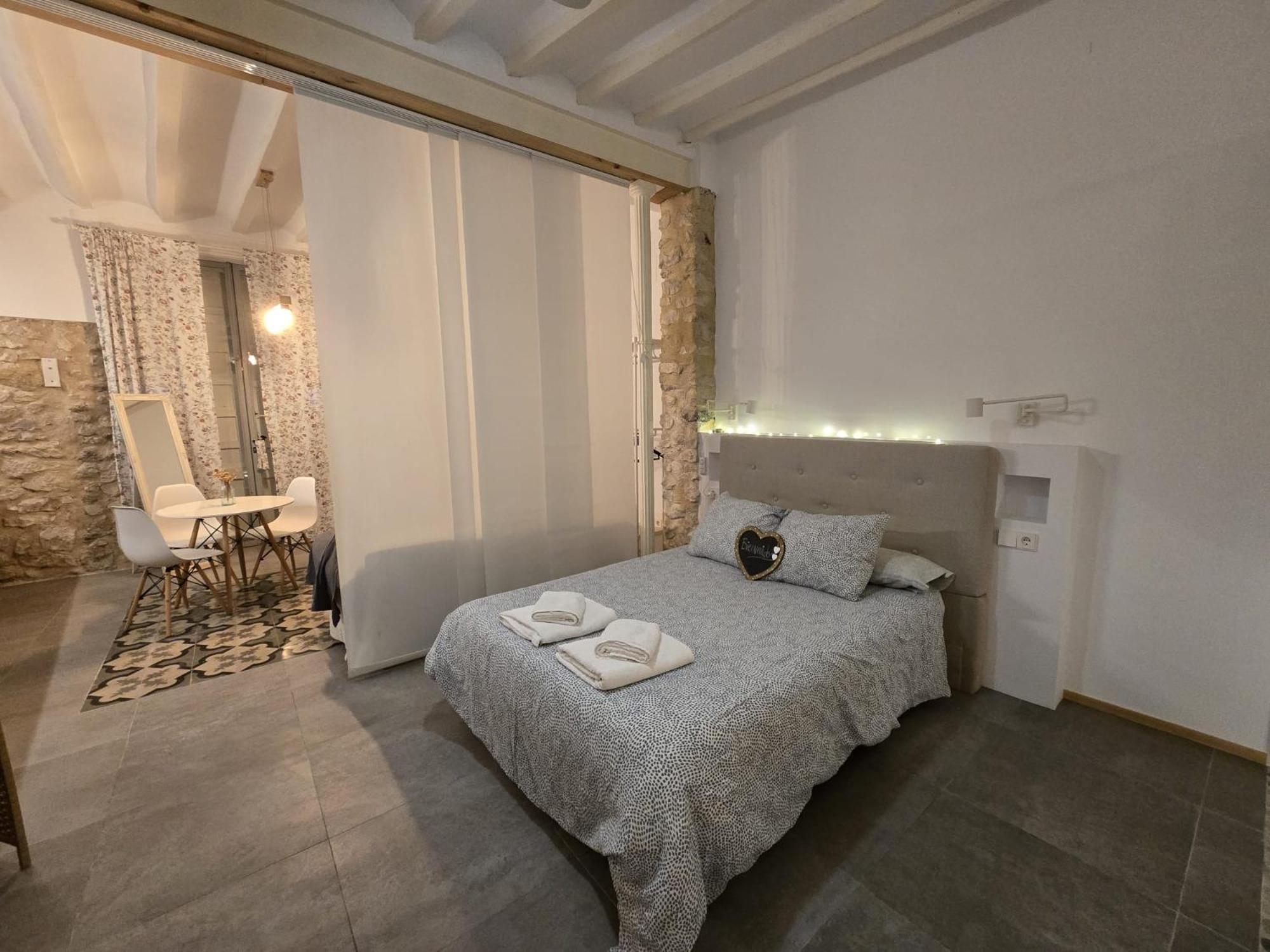 Suite Independiente De 45 M2 Con Banera En Pleno Casco Viejo 알테아 외부 사진