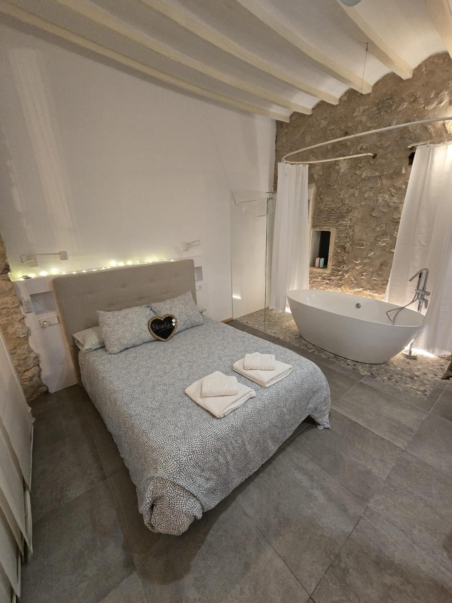 Suite Independiente De 45 M2 Con Banera En Pleno Casco Viejo 알테아 외부 사진