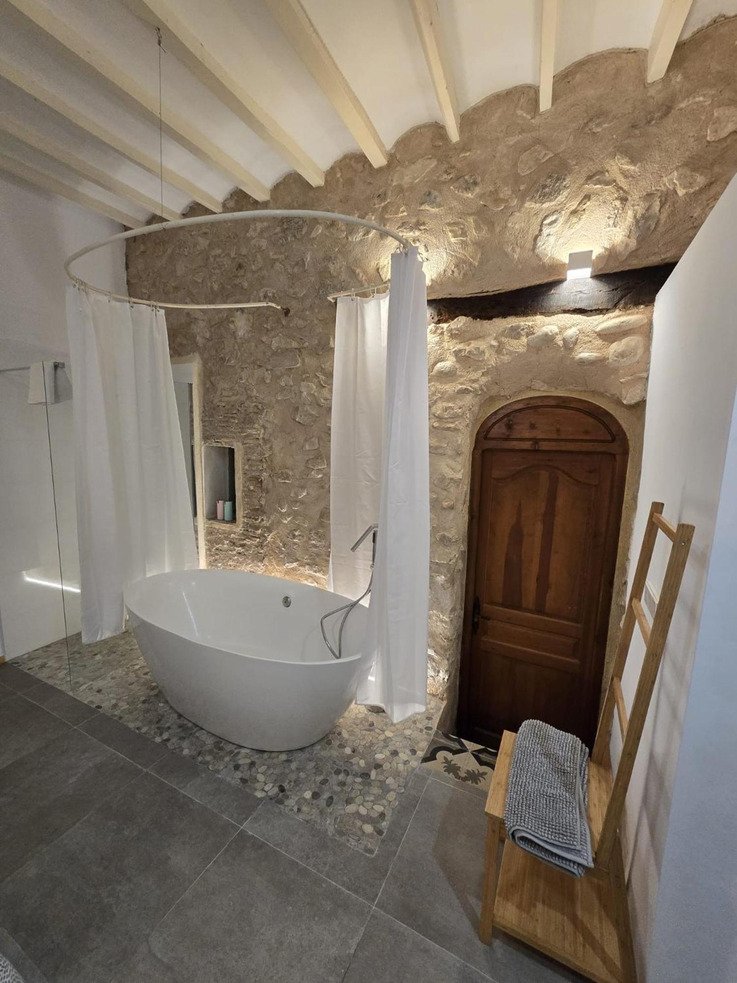 Suite Independiente De 45 M2 Con Banera En Pleno Casco Viejo 알테아 외부 사진