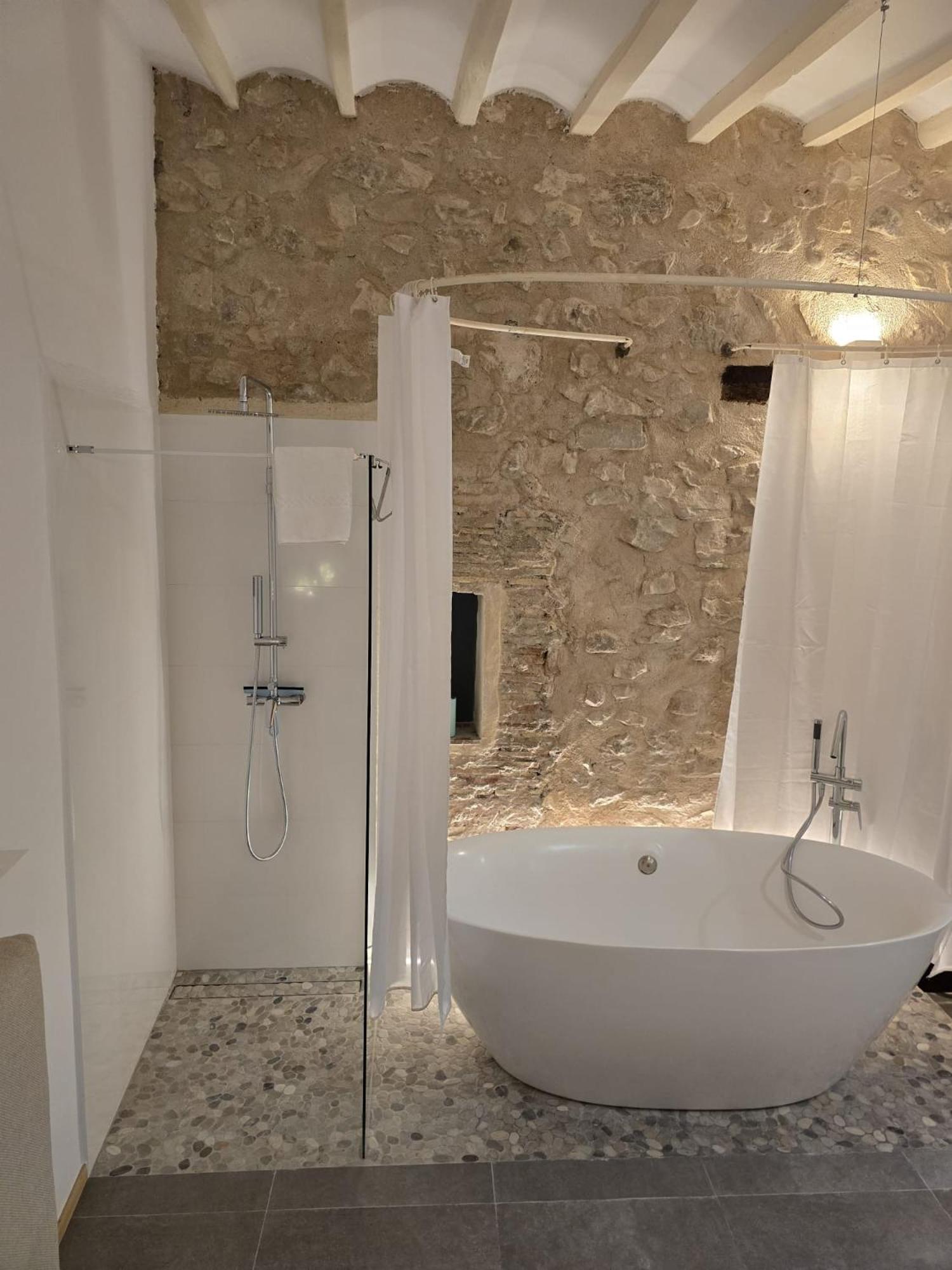 Suite Independiente De 45 M2 Con Banera En Pleno Casco Viejo 알테아 외부 사진
