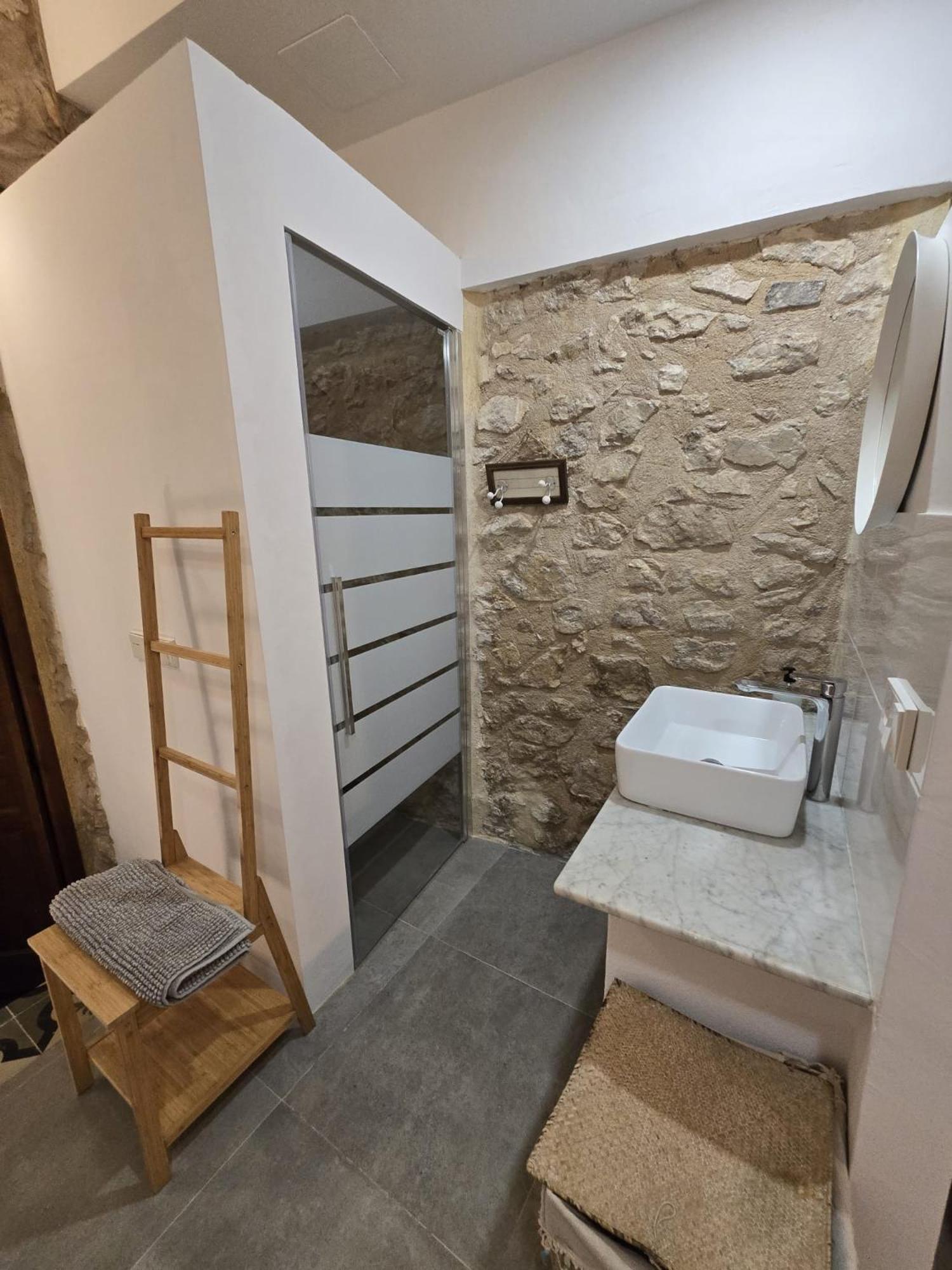 Suite Independiente De 45 M2 Con Banera En Pleno Casco Viejo 알테아 외부 사진